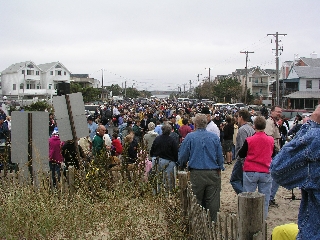 Image of the crowd at the blessing ceremony.